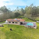 Madorra House I Heated Pool 게스트하우스 4*