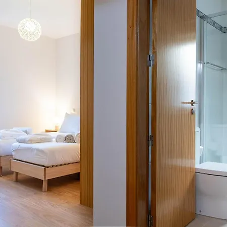 Madorra House I Heated Pool 4* 파레드스 드 코라