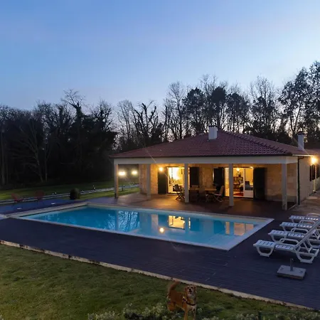 Madorra House I Heated Pool 4*